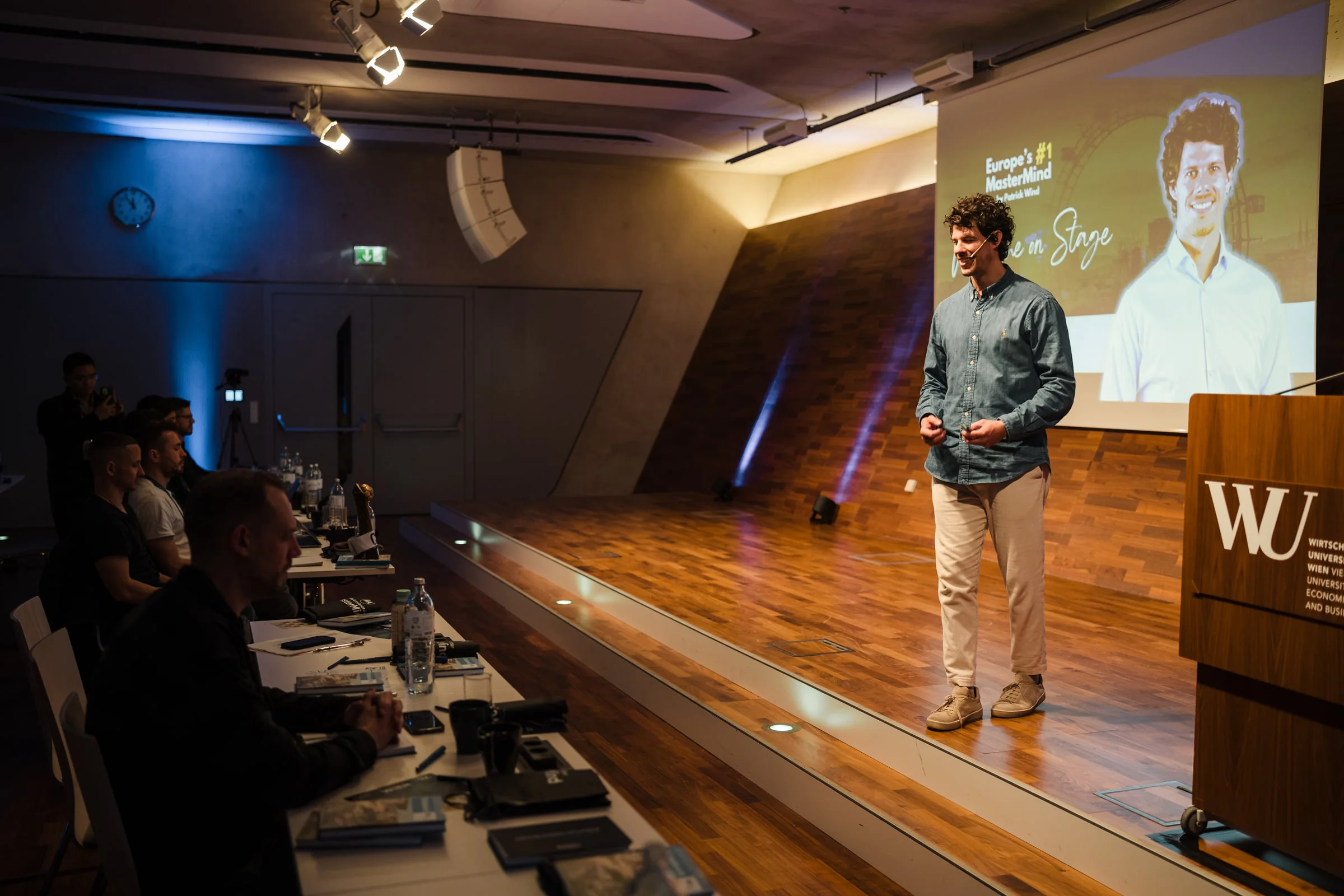 Bastian Sens Speaking